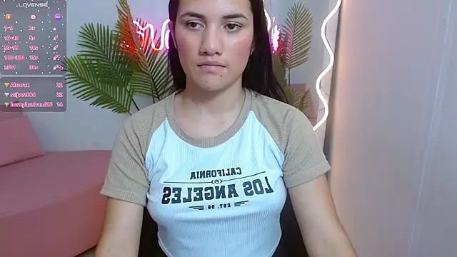 Snapshot of Chiara_tay chatting on March 20, 6:08 am Chiara tay online show from March 20, 6:08 am