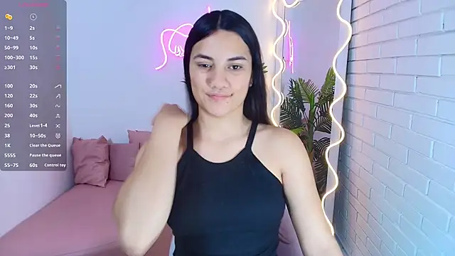 Snapshot of Chiara_tay chatting on March 11, 4:19 am Chiara tay online show from March 11, 4:19 am