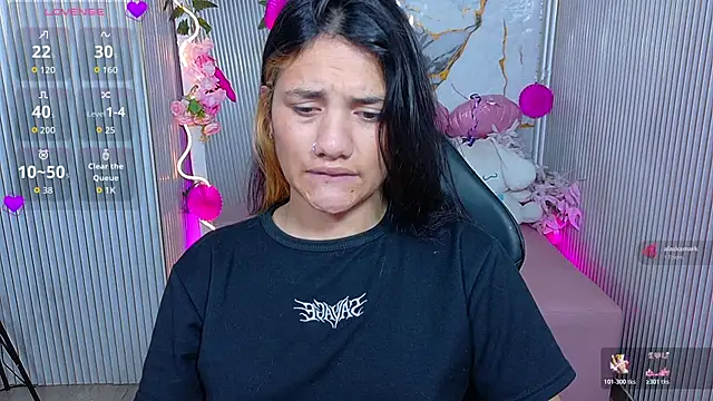 Snapshot of Chiara_tay chatting on June 22, 11:40 am Chiara tay online show from June 22, 11:40 am
