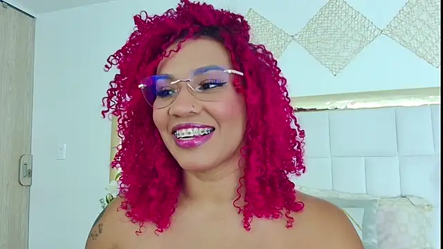 RubyRossel online show from March 19, 6:01 pm