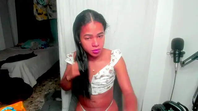 meghanSusexx online show from February 13, 7:36 pm