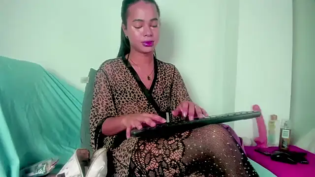 meghanSusexx online show from November 3, 2:28 am