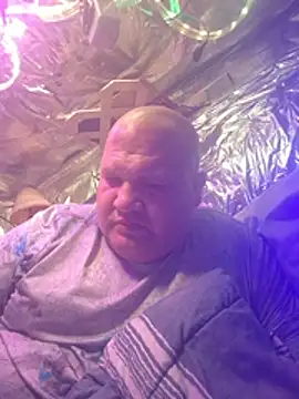 Snapshot of thecoolarrow chatting on October 27, 11:16 pm thecoolarrow online show from October 27, 11:16 pm