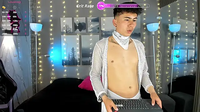 noah and rose online show from November 8, 8:23 pm