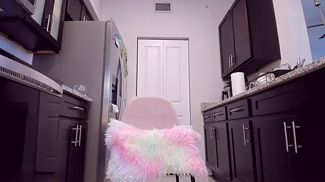 AngieDaniels1 online show from February 22, 1:57 pm