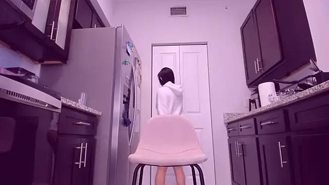 AngieDaniels1 online show from November 13, 1:15 pm