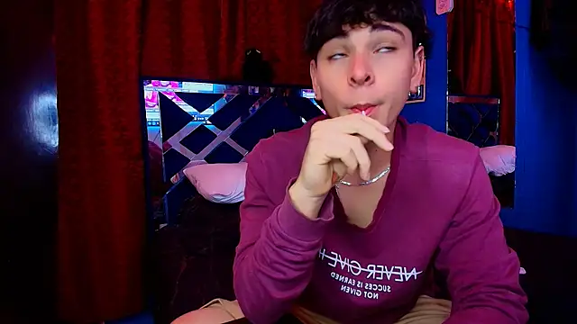 Luke Howland online show from February 25, 2:01 am