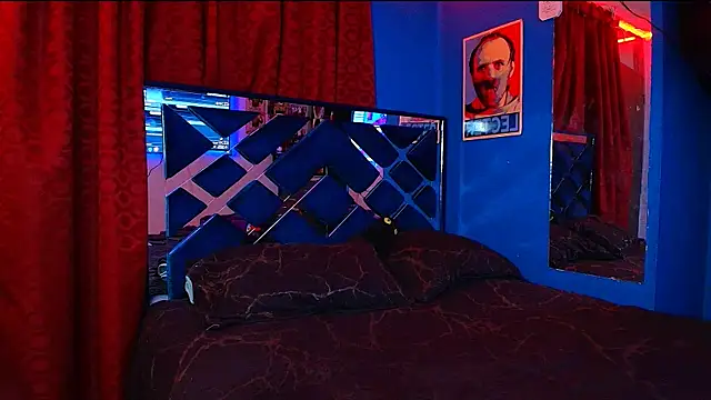 Luke Howland online show from October 31, 1:57 am