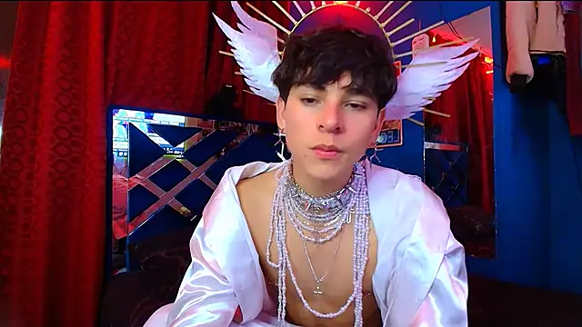 Luke Howland online show from October 30, 4:55 am