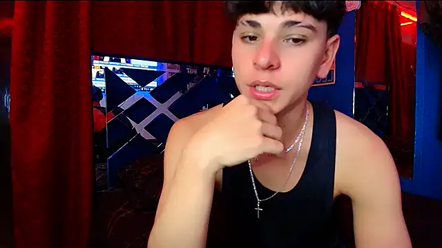 Luke Howland online show from September 17, 10:45 pm