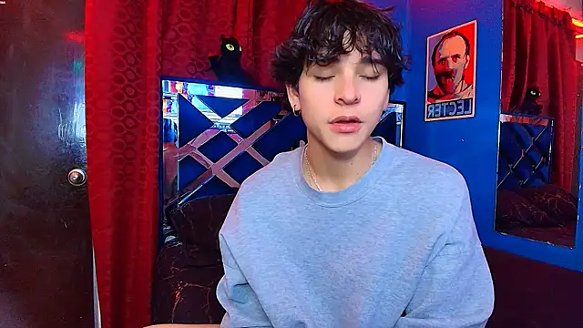 Luke Howland online show from December 20, 1:30 am