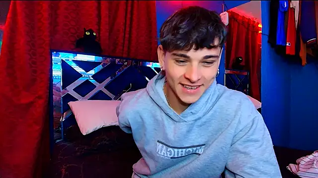 Luke Howland online show from February 18, 1:25 am