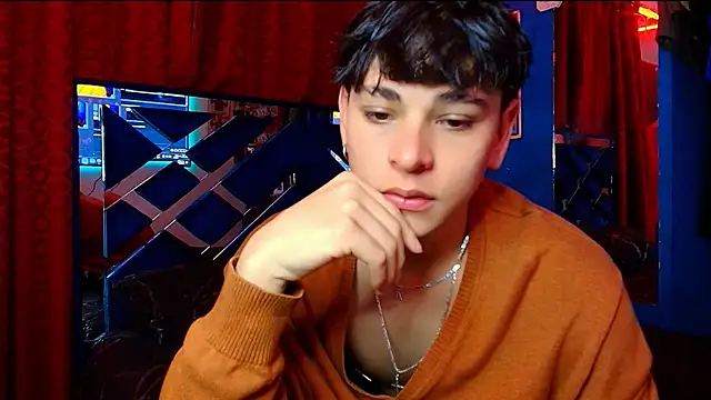 Luke Howland online show from September 30, 10:16 pm