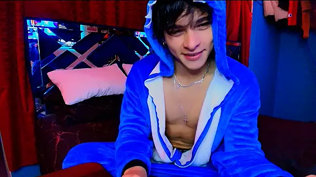 Luke Howland online show from January 12, 1:12 am