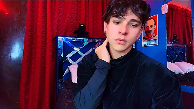Luke Howland online show from June 1, 10:53 pm
