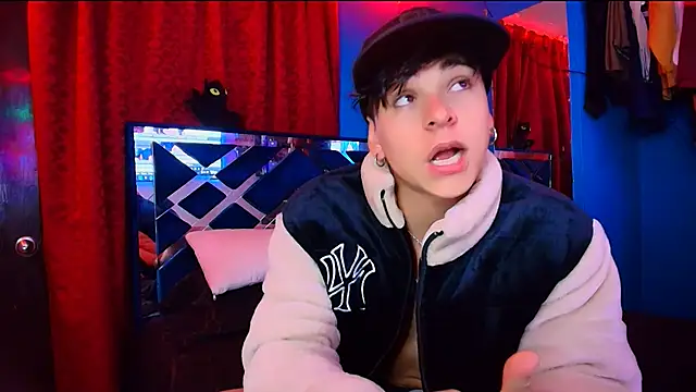 Luke Howland online show from April 12, 2:04 am