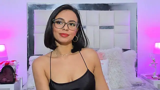 MelodyMarks  online show from March 14, 12:10 am