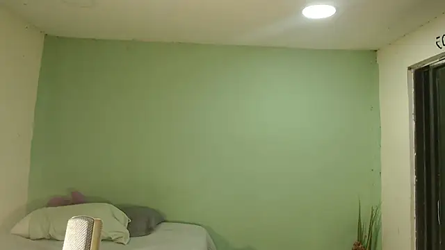 danielitopapuu online show from February 25, 12:22 am