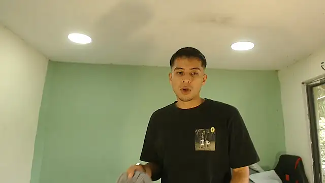 danielitopapuu online show from February 17, 4:15 pm