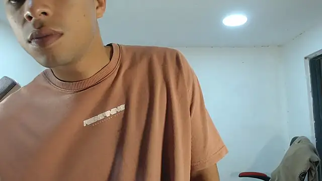 danielitopapuu online show from October 21, 11:53 am