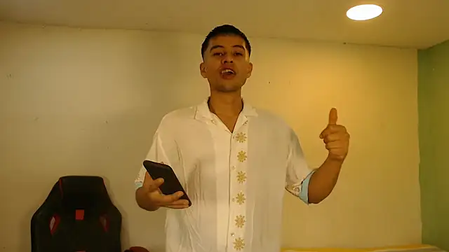 danielitopapuu online show from May 8, 4:55 pm