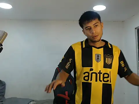 danielitopapuu online show from October 14, 7:58 pm