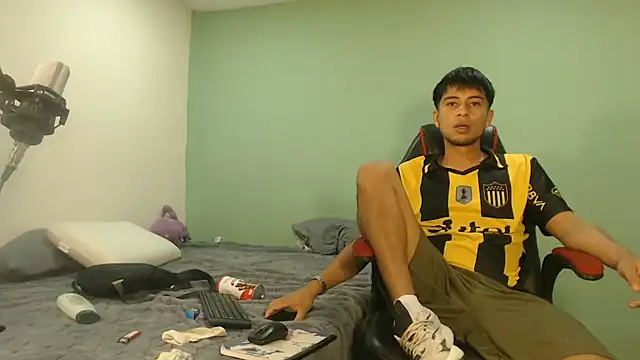 danielitopapuu online show from January 8, 9:54 pm