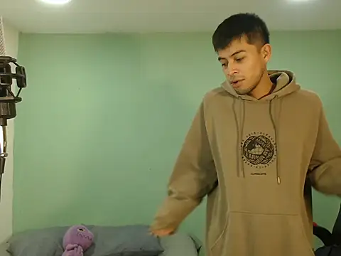 Snapshot of danielitopapuu chatting on November 28, 10:48 am danielitopapuu online show from November 28, 10:48 am