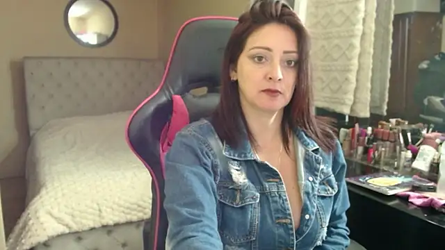 Carol Scottt online show from February 21, 8:44 pm