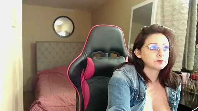 Carol Scottt online show from March 5, 5:59 am