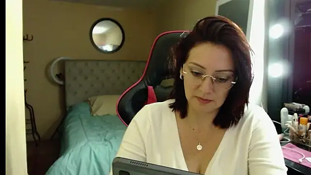 Snapshot of Carol_Scottt chatting on September 25, 9:21 pm Carol Scottt online show from September 25, 9:21 pm