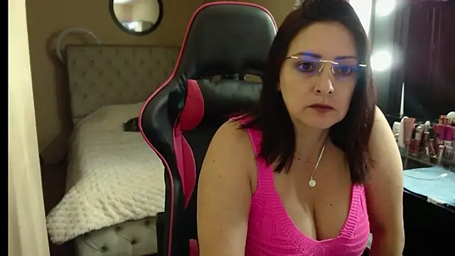 Carol Scottt online show from January 19, 12:47 am