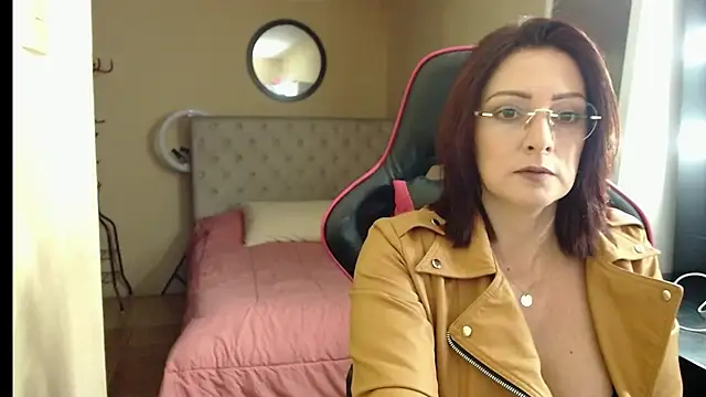 Snapshot of Carol_Scottt chatting on September 12, 9:03 pm Carol Scottt online show from September 12, 9:03 pm