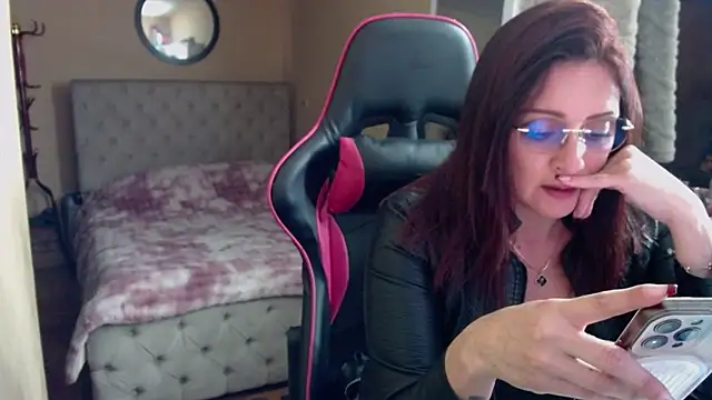 Snapshot of Carol_Scottt chatting on June 3, 8:24 pm Carol Scottt online show from June 3, 8:24 pm