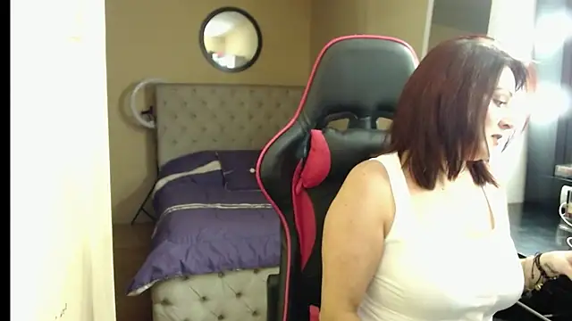 Carol Scottt online show from November 7, 11:19 pm