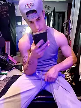 --D-a-D-D-y- online show from September 18, 9:01 am