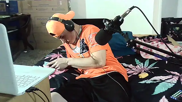 --D-a-D-D-y- online show from March 14, 7:37 am