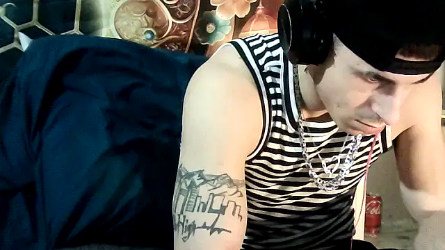 --D-a-D-D-y- online show from November 9, 7:45 am