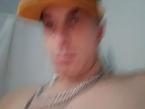 Snapshot of --D-a-D-D-y- chatting on June 18, 9:09 pm --D-a-D-D-y- online show from June 18, 9:09 pm