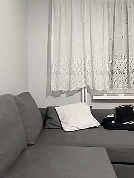 McdyllanXX online show from March 25, 7:35 pm