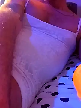 McdyllanXX online show from October 31, 1:57 am