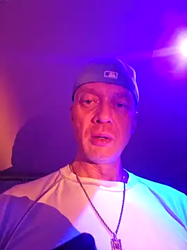 Snapshot of McdyllanXX chatting on March 10, 11:38 pm McdyllanXX online show from March 10, 11:38 pm