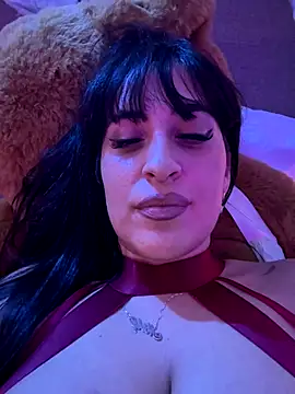 Snapshot of CarolaDrago chatting on October 22, 7:57 pm CarolaDrago online show from October 22, 7:57 pm