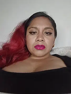 Snapshot of olivia_stylinnson chatting on July 1, 6:14 am olivia stylinnson online show from July 1, 6:14 am