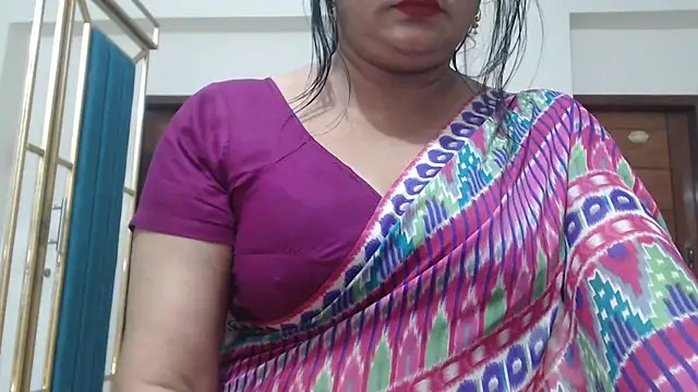 Snapshot of desi-maisa130 chatting on April 28, 4:55 pm desi-maisa130 online show from April 28, 4:55 pm