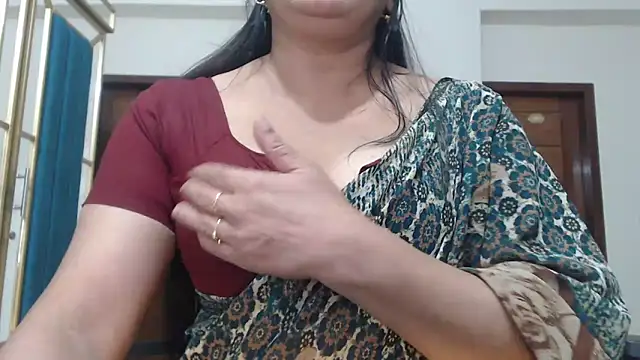 Snapshot of desi-maisa130 chatting on April 27, 4:05 pm desi-maisa130 online show from April 27, 4:05 pm