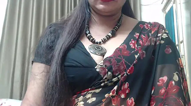Snapshot of desi-maisa130 chatting on January 25, 4:13 pm desi-maisa130 online show from January 25, 4:13 pm