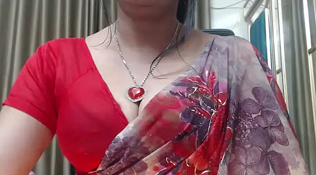 Snapshot of desi-maisa130 chatting on January 24, 3:24 pm desi-maisa130 online show from January 24, 3:24 pm