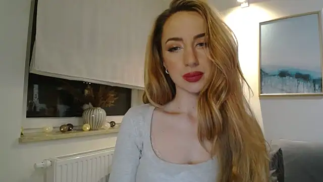 JulietteDiamond online show from March 4, 9:43 pm