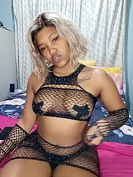 Snapshot of charmainexxx chatting on February 26, 10:26 pm charmainexxx online show from February 26, 10:26 pm